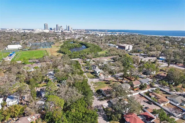 $285,000 | 2320 East Harbor Drive South, St. Petersburg, FL 33705