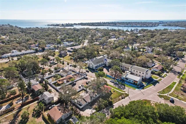 $285,000 | 2320 East Harbor Drive South, St. Petersburg, FL 33705