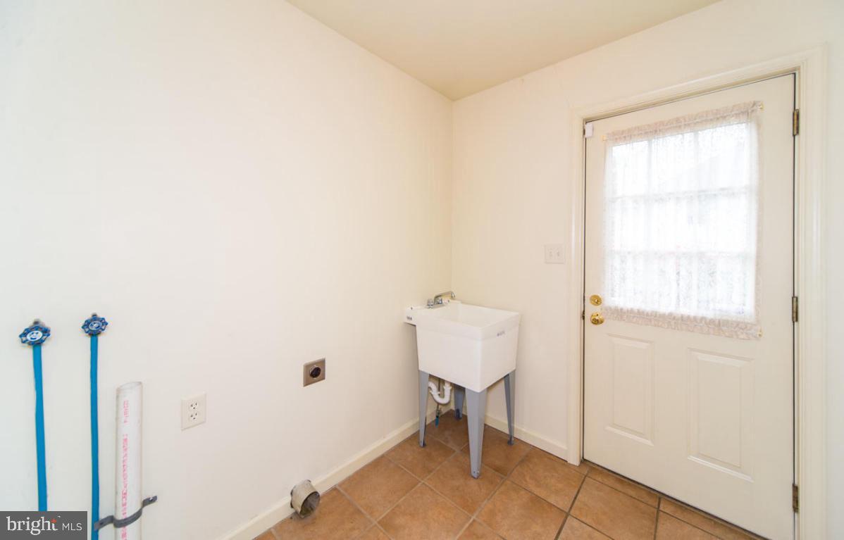 112 Rothsville Station Road Lititz, PA 17543 - Photo 22 of 28