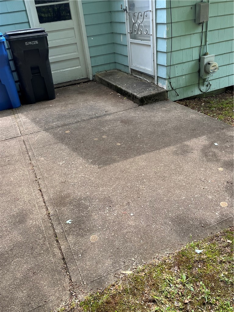 1369 Hope Road Cranston, RI 02831 - Photo 13 of 18 Back yard patio