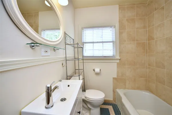 $3,100 | 4008 Tennyson Street, West University Place, TX 77005