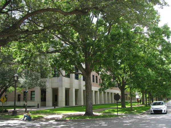 $3,100 | 4008 Tennyson Street, West University Place, TX 77005