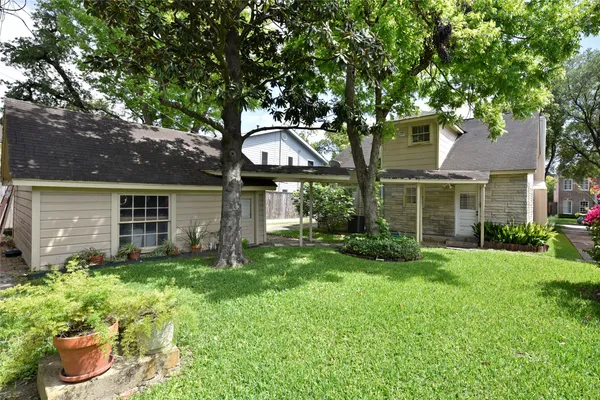 $3,100 | 4008 Tennyson Street, West University Place, TX 77005