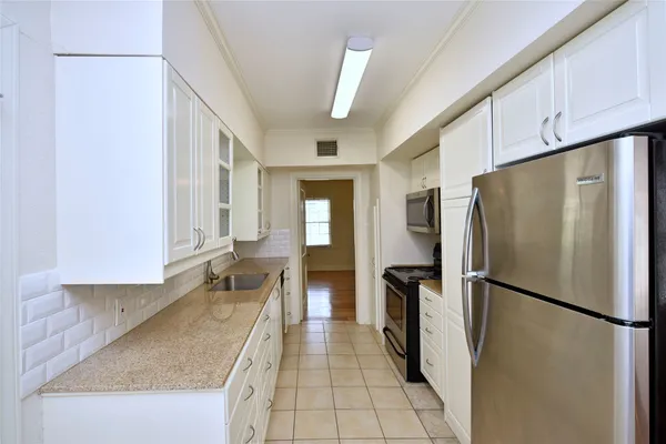 $3,100 | 4008 Tennyson Street, West University Place, TX 77005