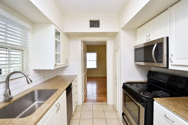 $3,100 | 4008 Tennyson Street, West University Place, TX 77005
