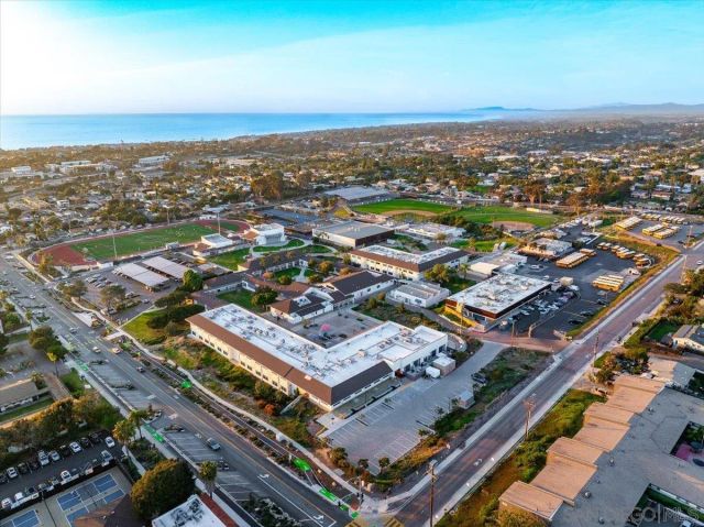 $3,595,000 | 1386 Lake Drive, Encinitas, CA 92024