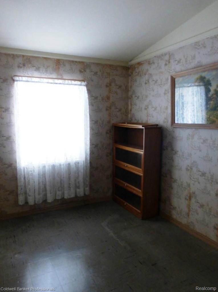 9277 Big Lake Road Clarkston, MI 48346 - Photo 10 of 14 10.jpg