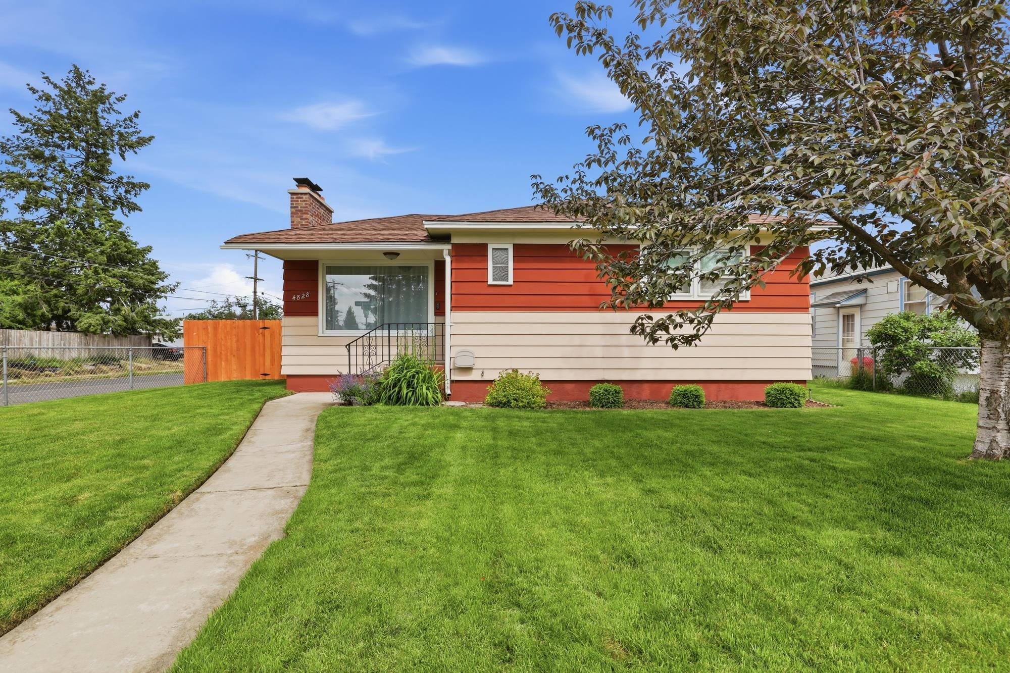 4828 North Washington Street Spokane, WA 99205 - Photo 2 of 50