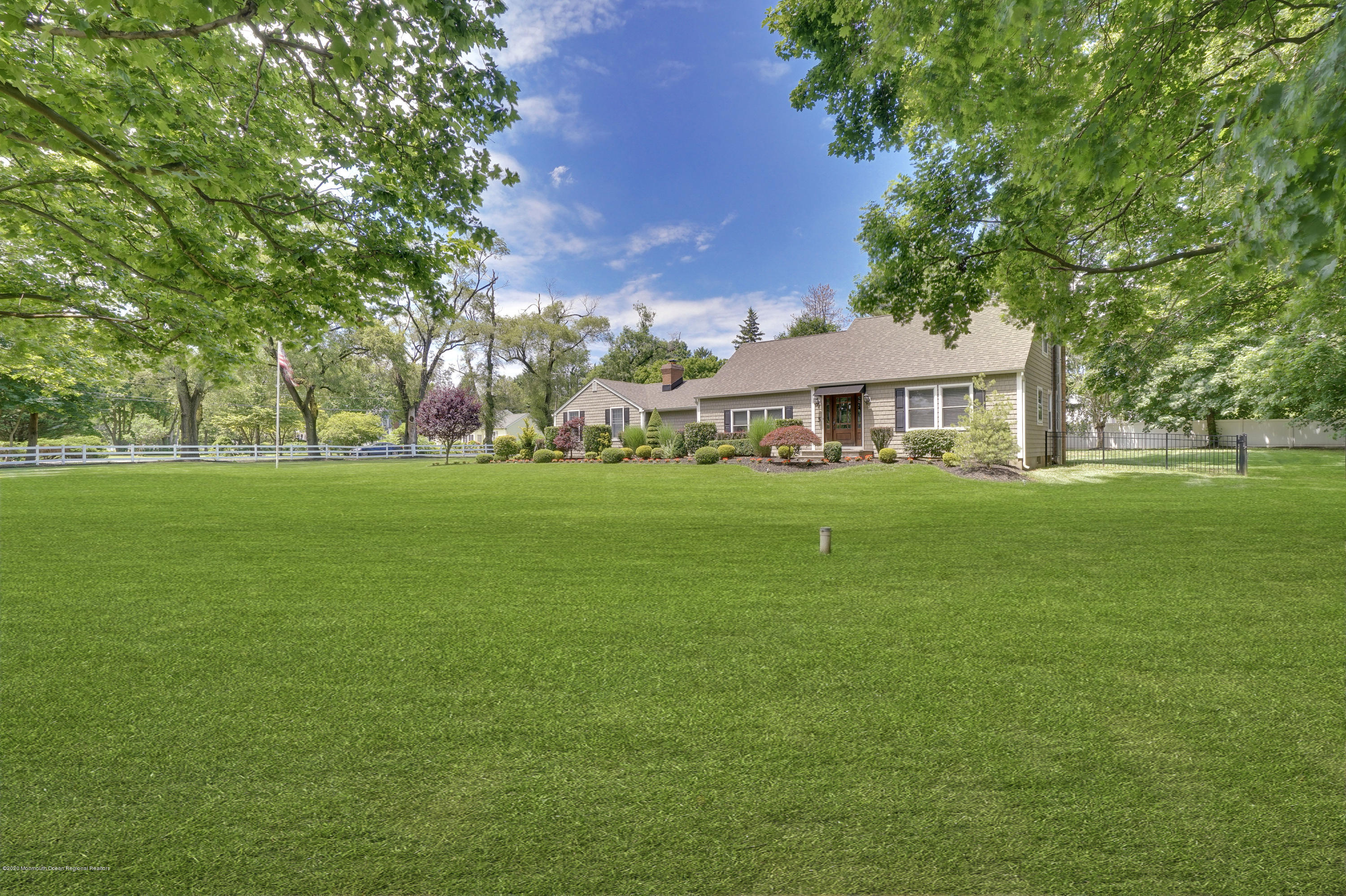 5 Manor Road Colts Neck, NJ 07722 - Photo 3 of 39 005dsc07876-dsc078802