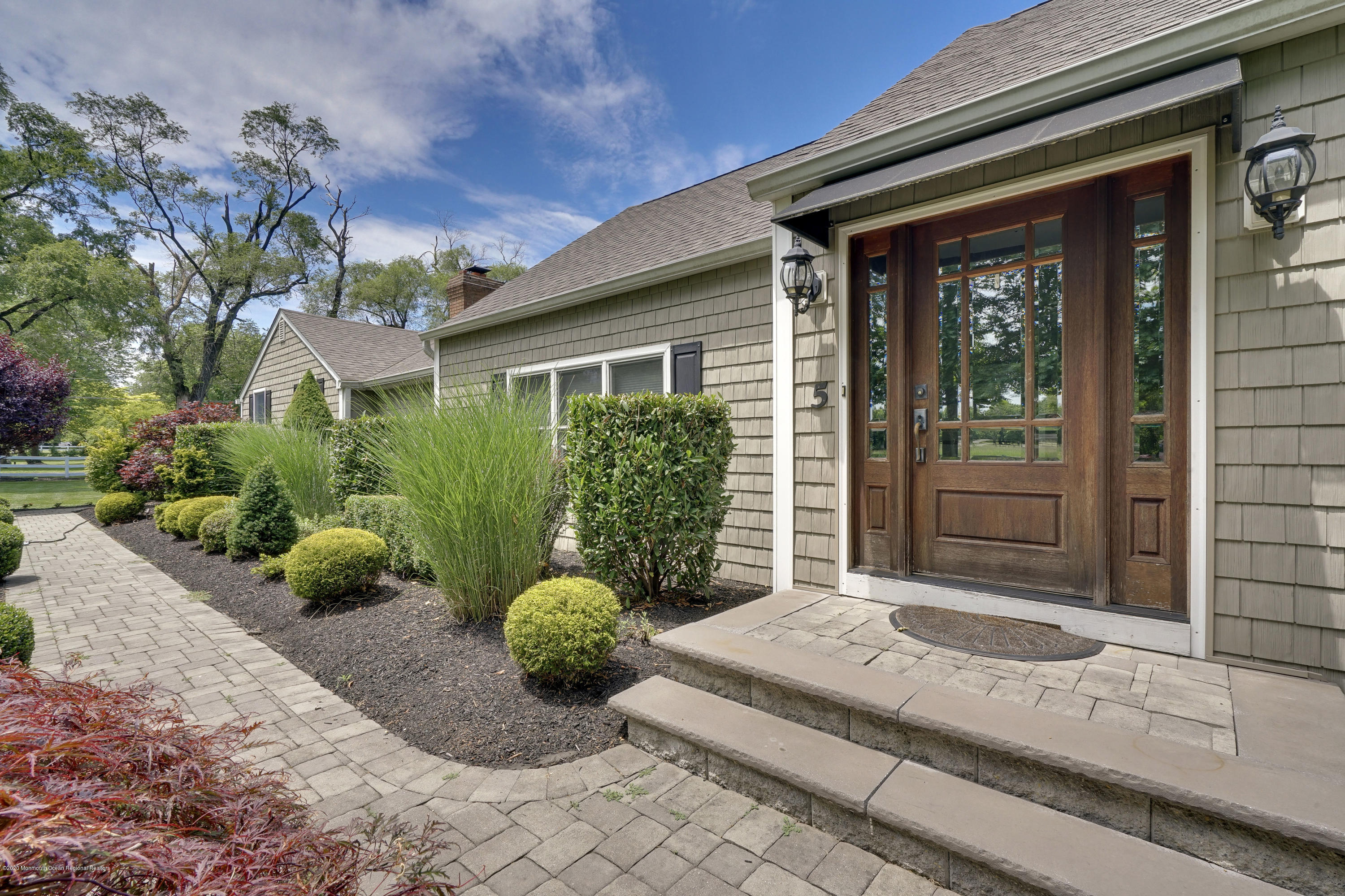 5 Manor Road Colts Neck, NJ 07722 - Photo 4 of 39 014dsc07896-dsc07900