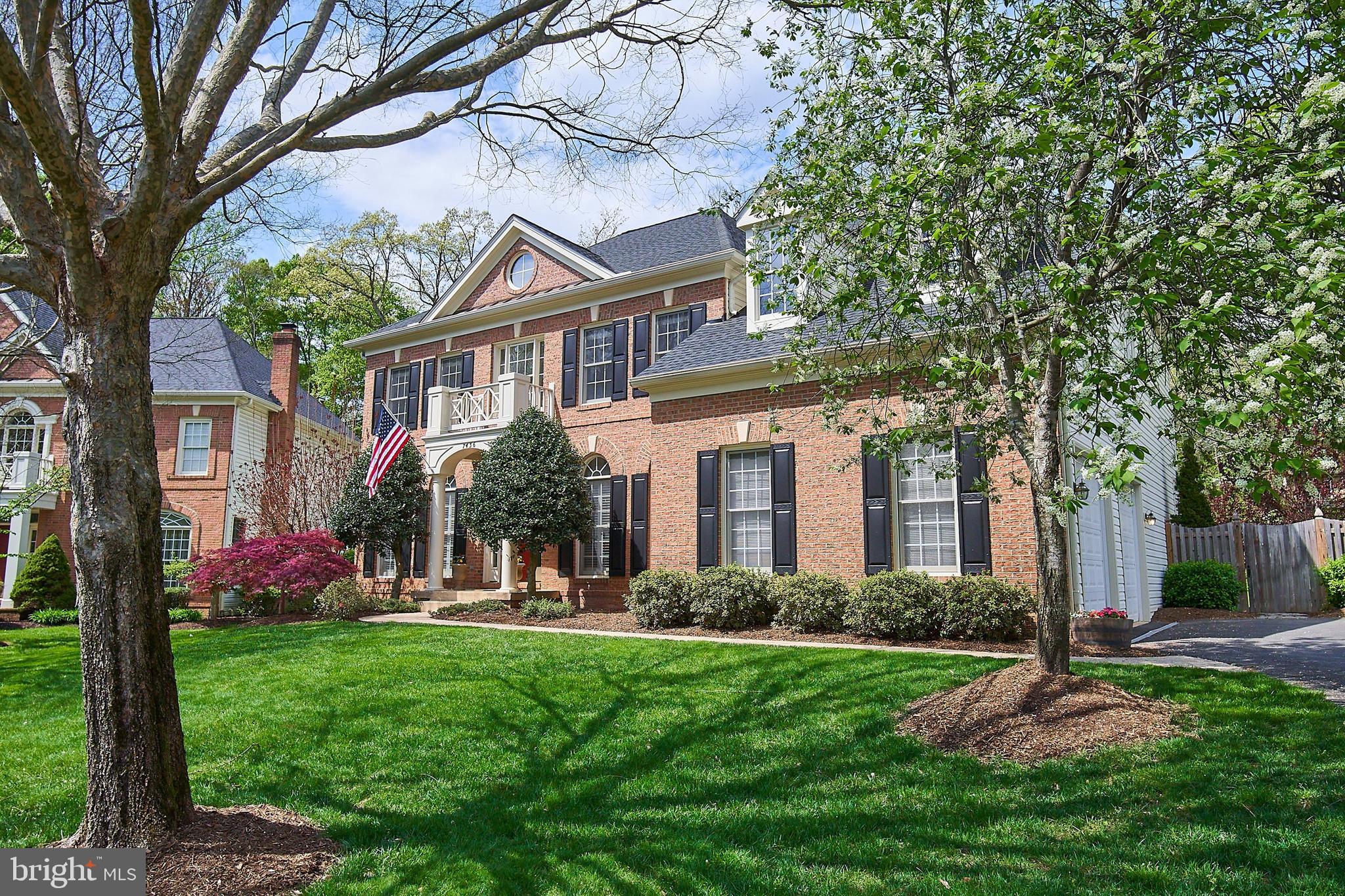 7436 Spring Summit Road Springfield, VA 22150 - Photo 2 of 46 2 car side loading garage, extra driveway parking