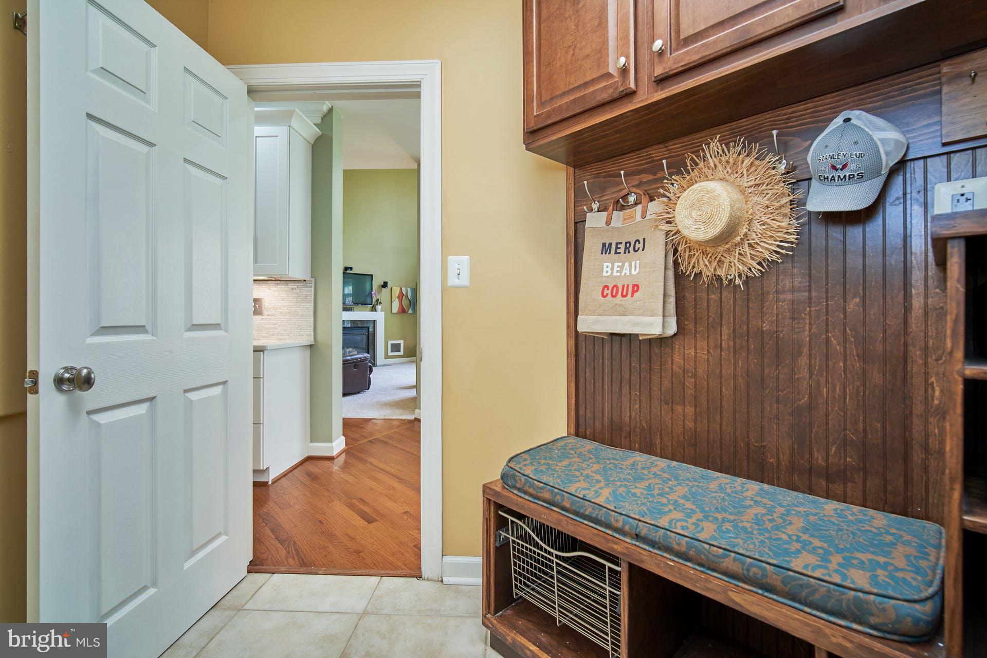 7436 Spring Summit Road Springfield, VA 22150 - Photo 18 of 46 Mudroom with 2nd coat closet