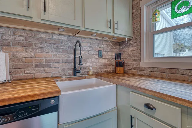 $164,900 | 213 West Berkeley Avenue, Evansville, IN 47710