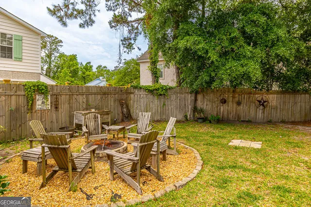 a view of outdoor space yard and patio