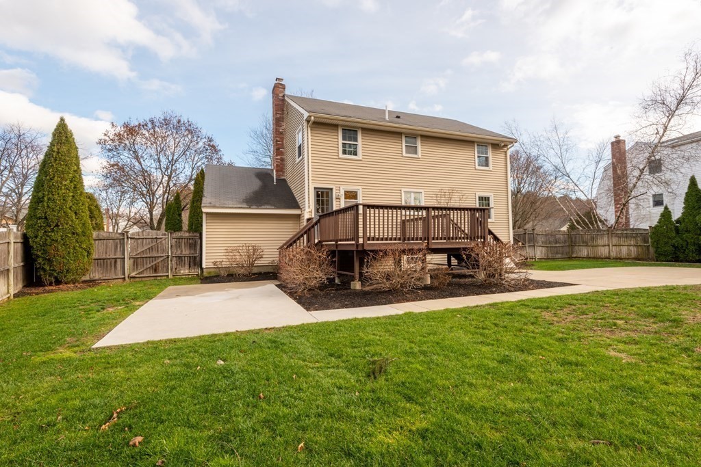 4 Independence Road Bedford, MA 01730 - Photo 3 of 41 Gallery Image 3