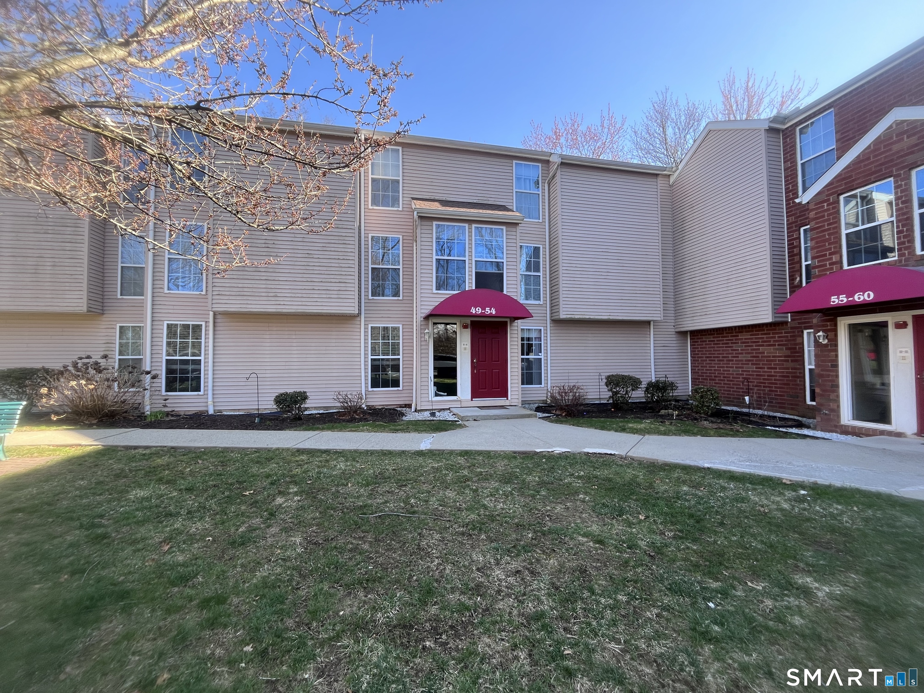 52 Heather Ridge, Unit 52 Shelton, CT 06484 - Photo 2 of 22