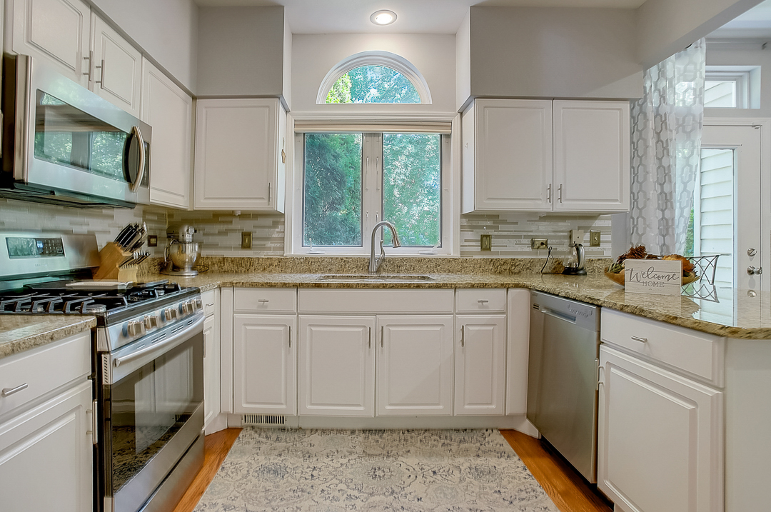 34259 Homestead Road Gurnee, IL 60031 - Photo 8 of 23