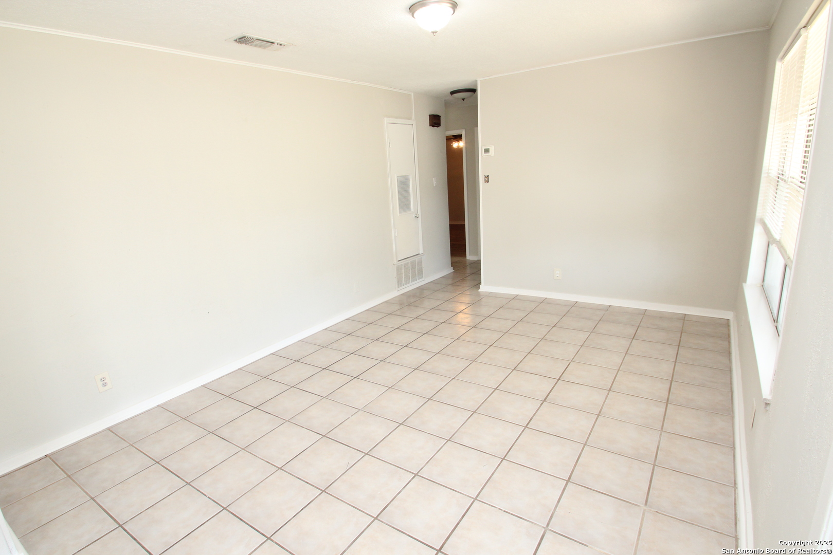 310 Threadneedle Lane San Antonio, TX 78227 - Photo 12 of 27