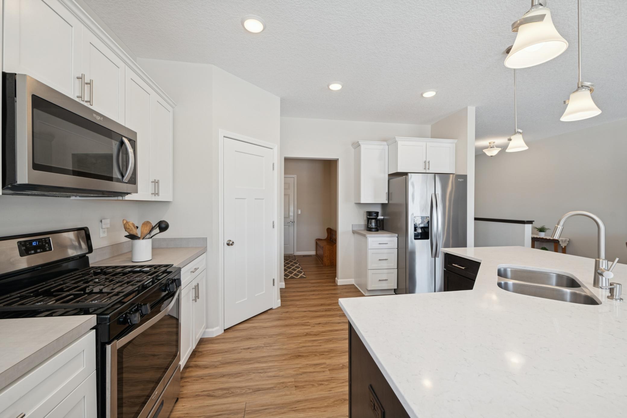 580 Alaska Loop Cambridge, MN 55008 - Photo 11 of 29