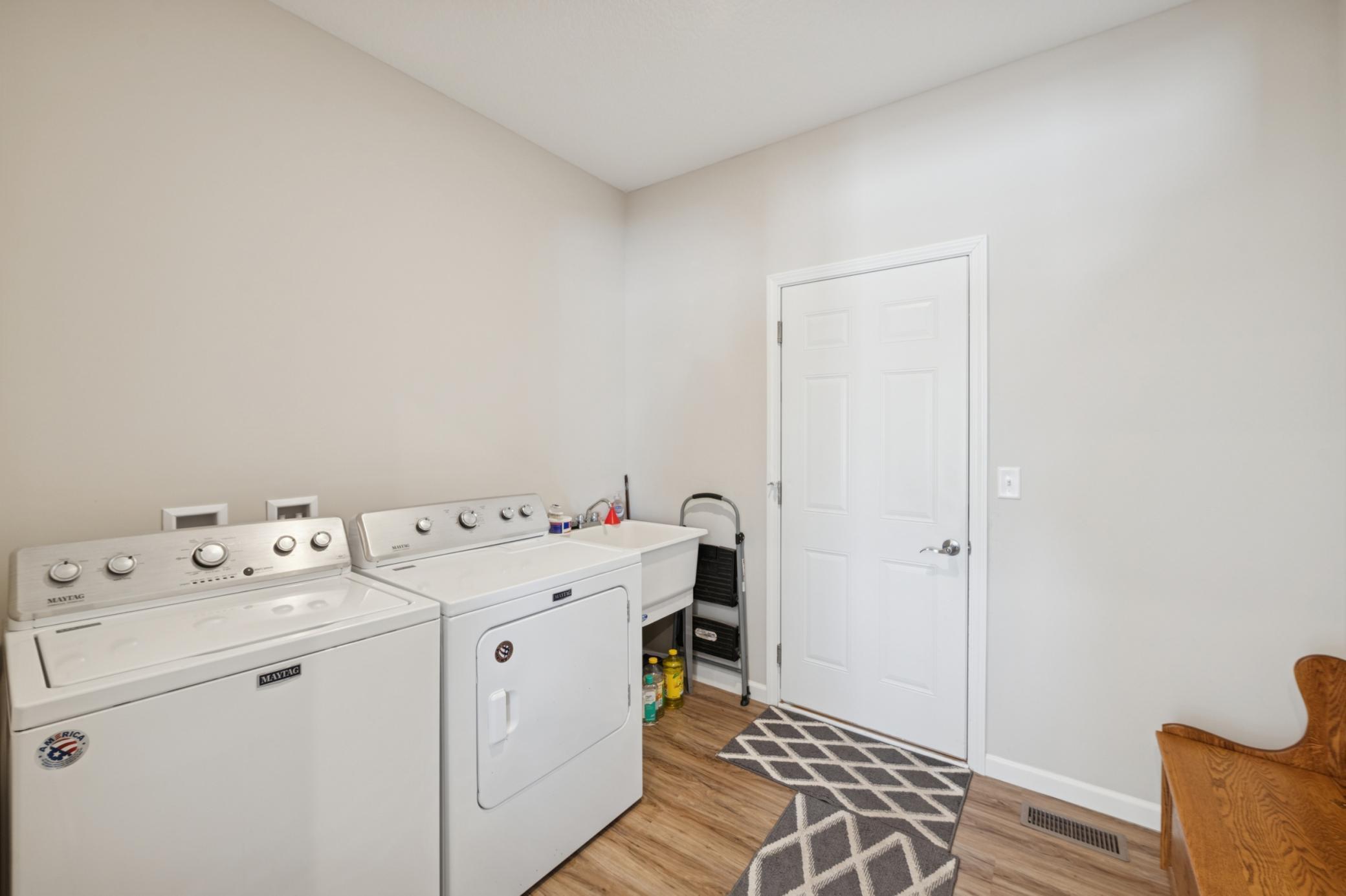 580 Alaska Loop Cambridge, MN 55008 - Photo 12 of 29