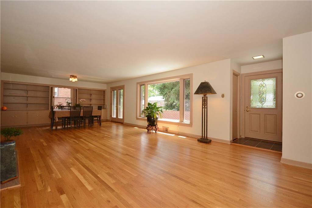 6651 Landview Road Pittsburgh, PA 15217 - Photo 4 of 19 Gleaming hardwood floors