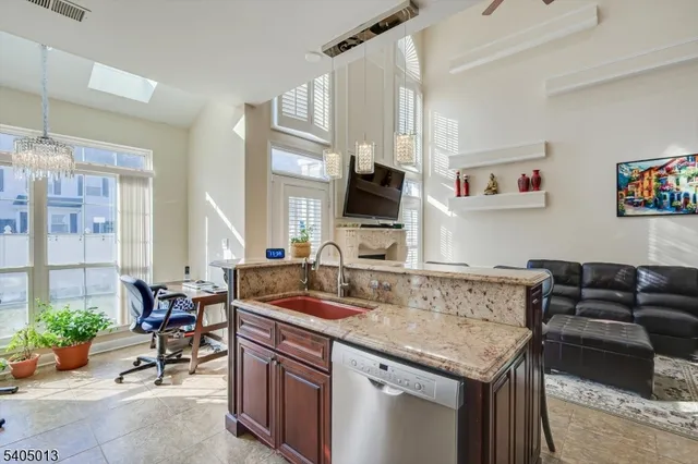 $799,000 | 9 Magellan Way, Franklin Park, NJ 08823