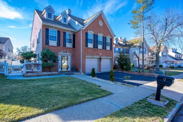 $799,000 | 9 Magellan Way, Franklin Park, NJ 08823