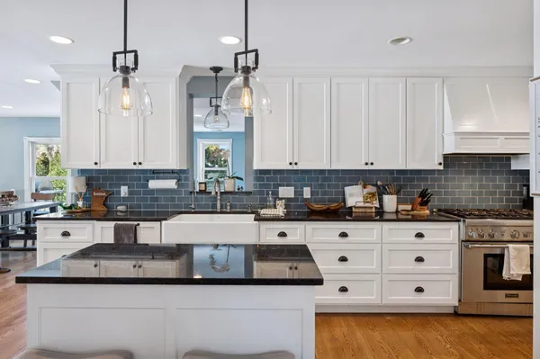 $13,995 | 5 Cooper Avenue, Edina, MN 55436