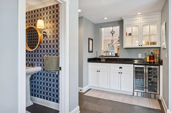 $13,995 | 5 Cooper Avenue, Edina, MN 55436