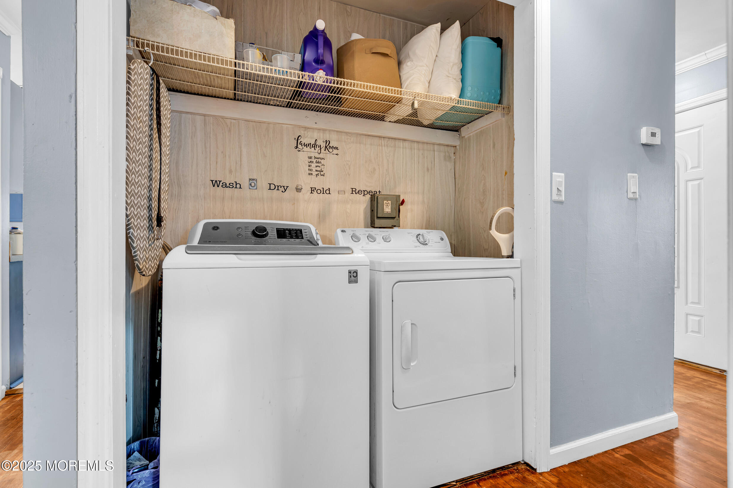 1541 Commonwealth Boulevard Toms River, NJ 08757 - Photo 20 of 34 a utility room with dryer and washer