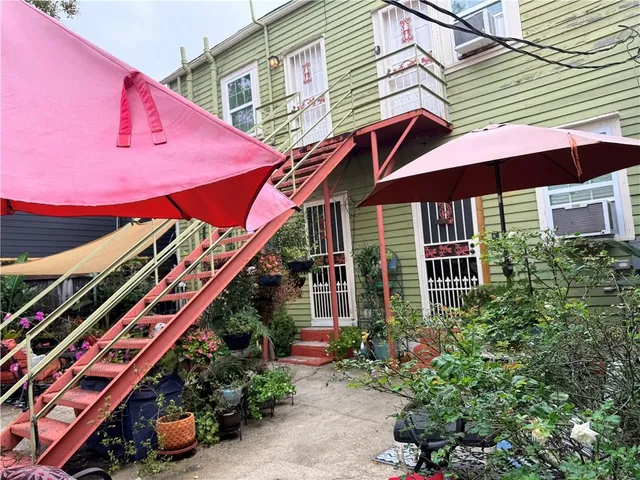 $1,100 | 1380 Magazine Street, Unit 2A, New Orleans, LA 70130
