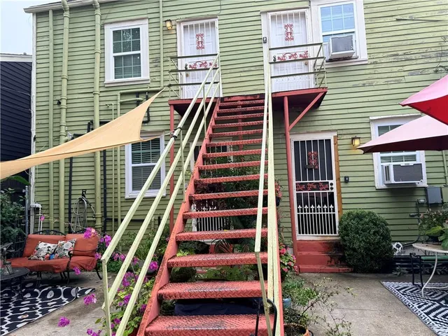 $1,100 | 1380 Magazine Street, Unit 2A, New Orleans, LA 70130