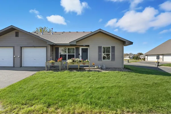 $210,000 | 300 Cedar Street, Unit 15, Baldwin, WI 54002