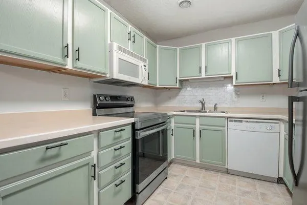 $210,000 | 300 Cedar Street, Unit 15, Baldwin, WI 54002