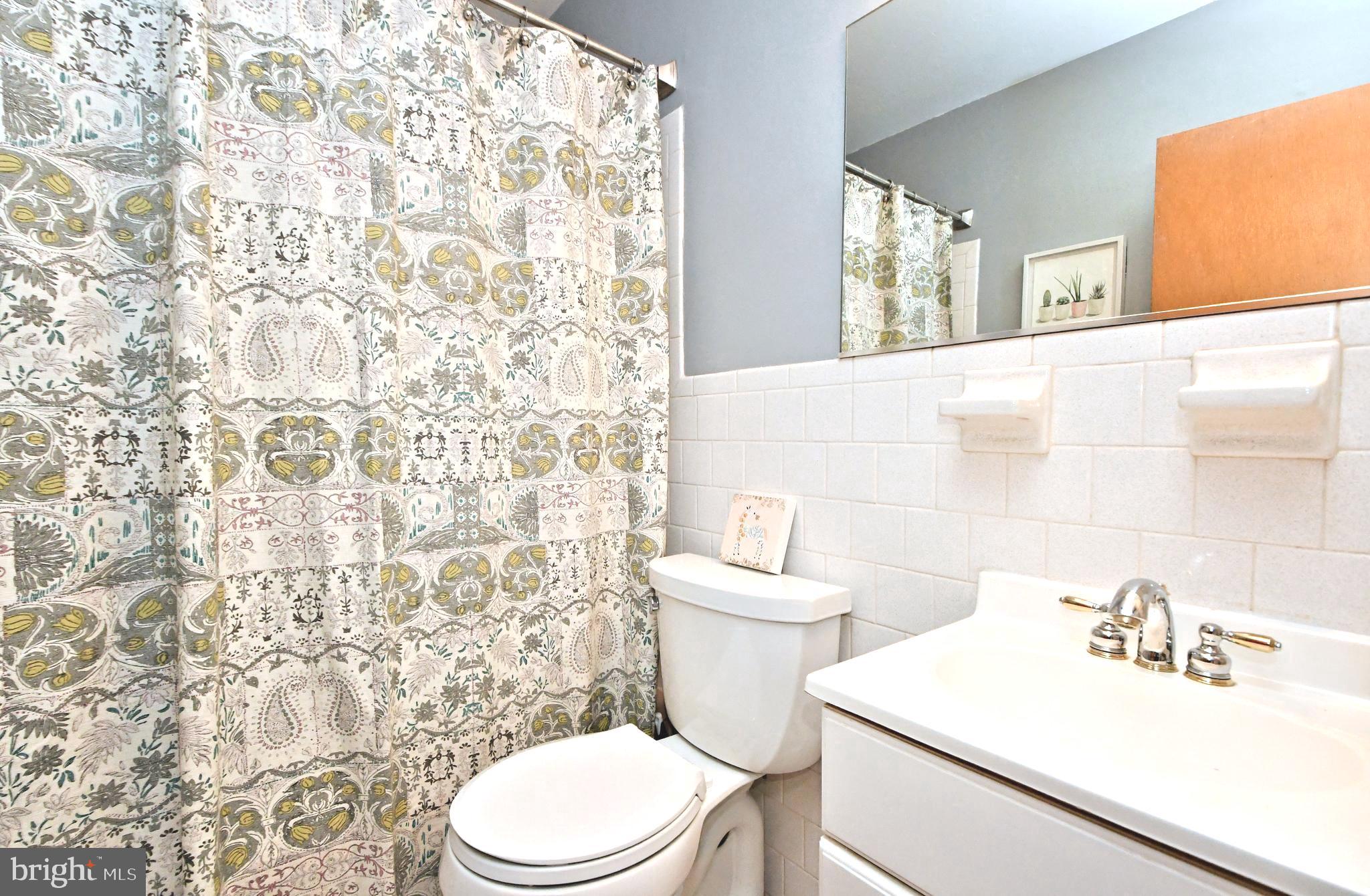 1669 Kenmare Drive Dresher, PA 19025 - Photo 19 of 29 Hall bath with tub and shower