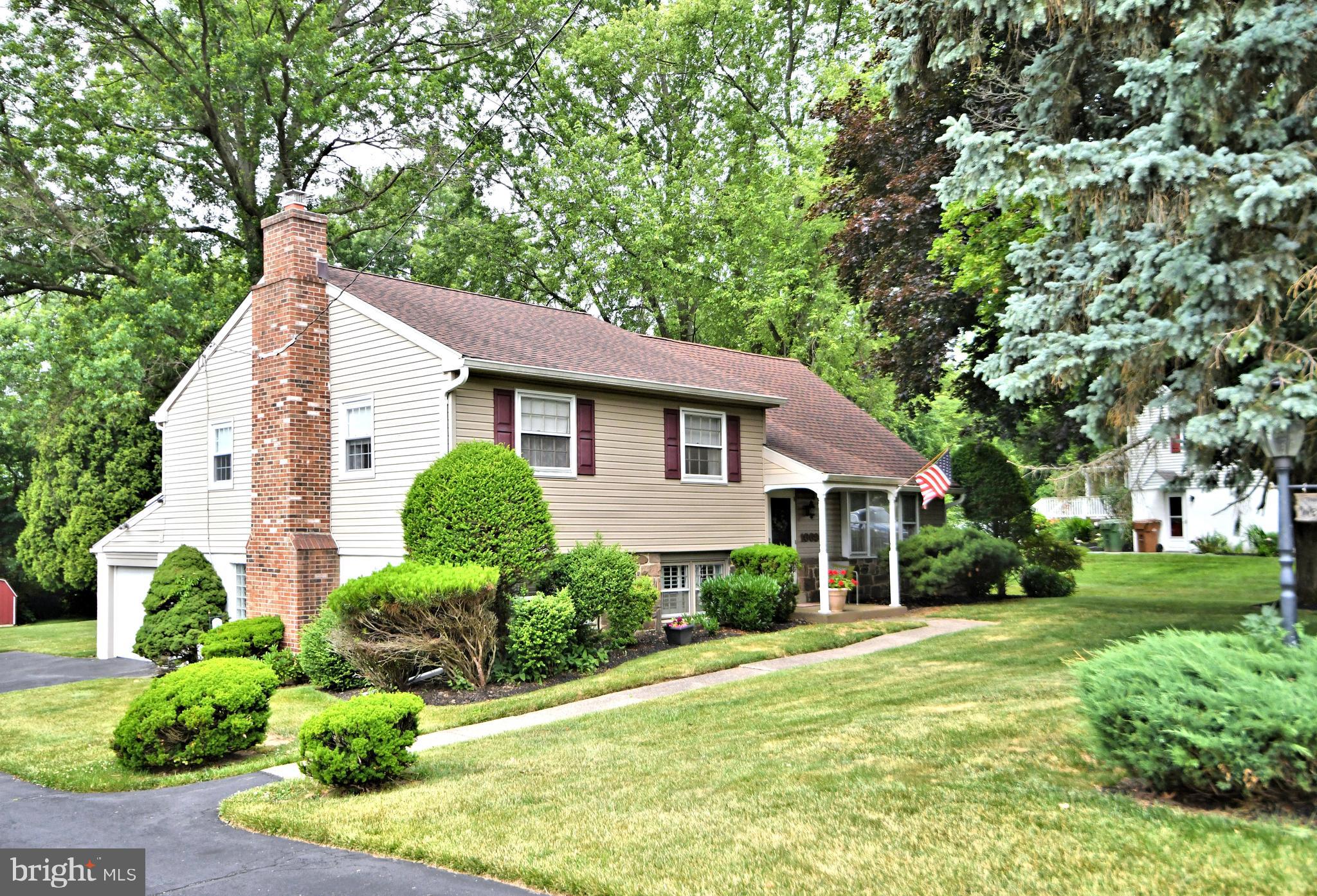 1669 Kenmare Drive Dresher, PA 19025 - Photo 3 of 29 Note the brick chimney - rare to find this