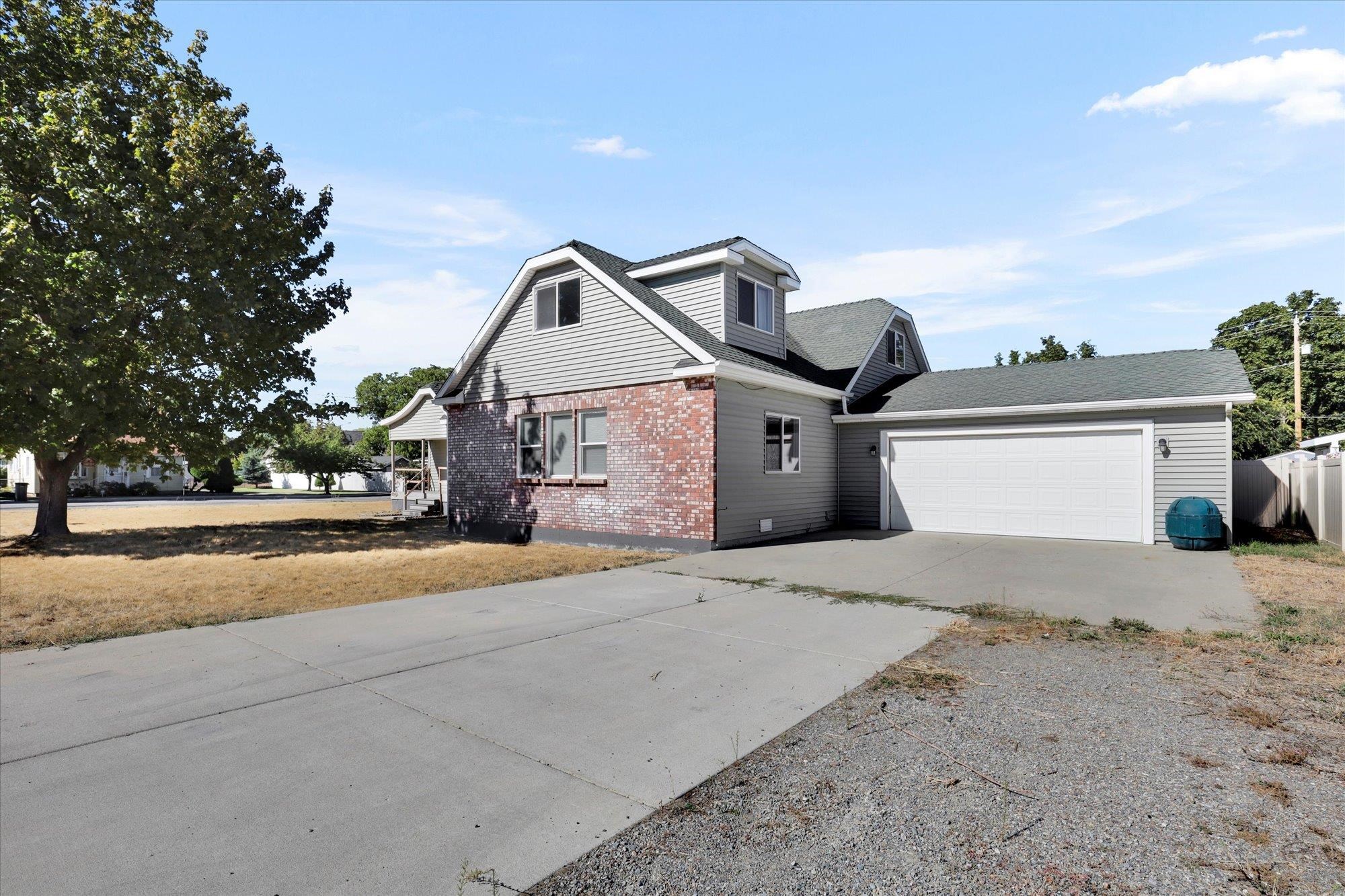 4700 North Adams Road Spokane Valley, WA 99216 - Photo 2 of 43