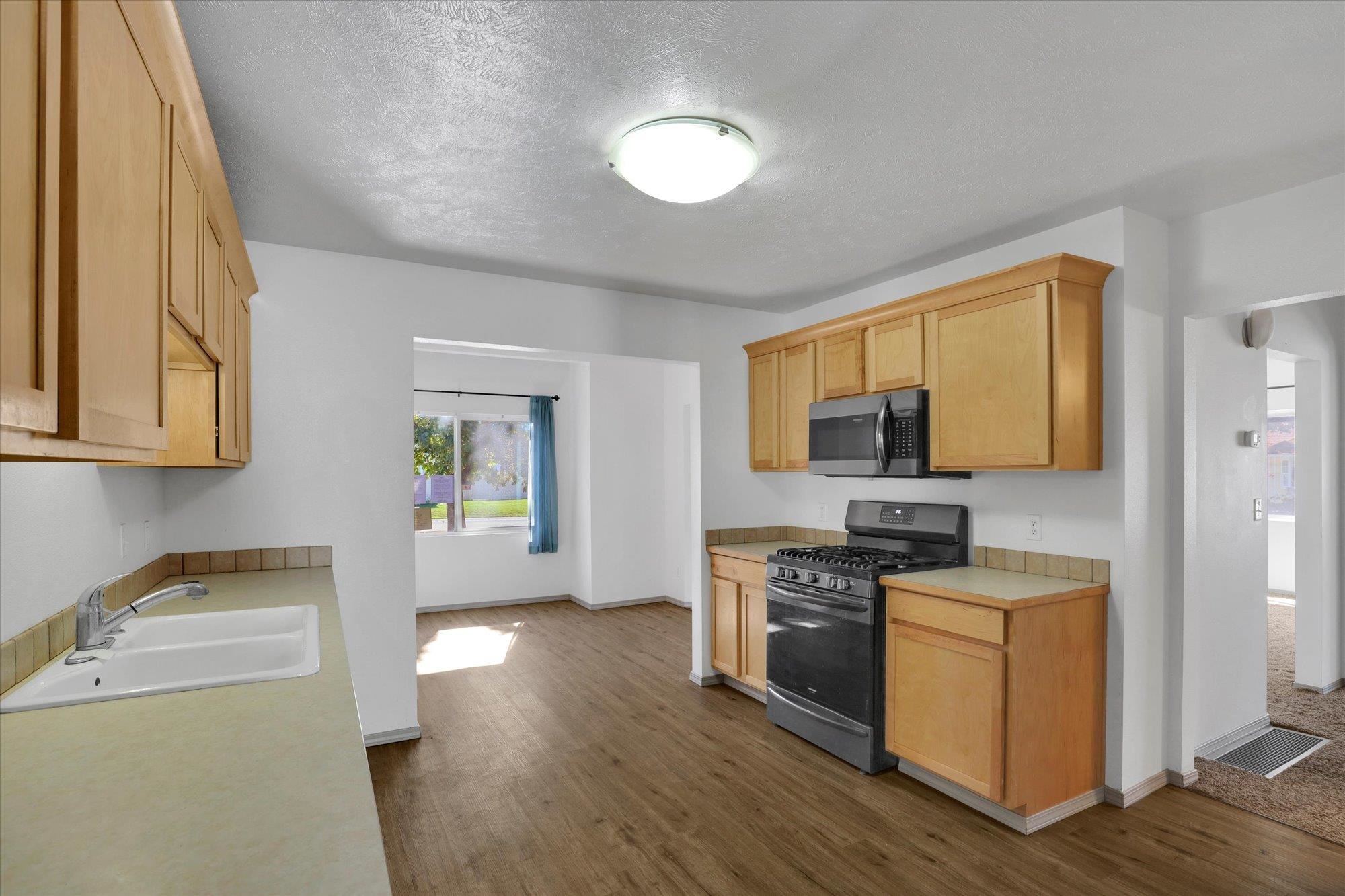 4700 North Adams Road Spokane Valley, WA 99216 - Photo 3 of 43