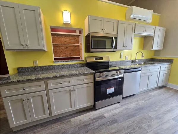 $1,500 | 27 East Main Street, Unit 311, Waterloo, NY 13165