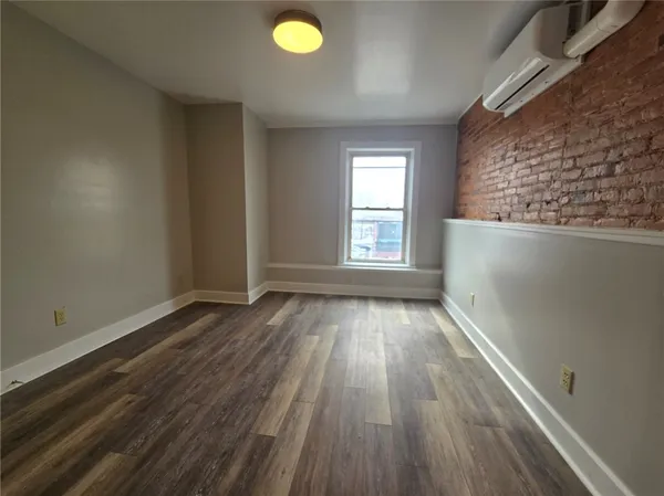 $1,500 | 27 East Main Street, Unit 311, Waterloo, NY 13165