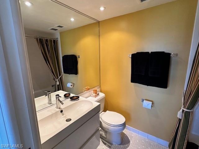 45 High Point Circle South, Unit 309 Naples, FL 34103 - Photo 7 of 22 Gallery Image 7