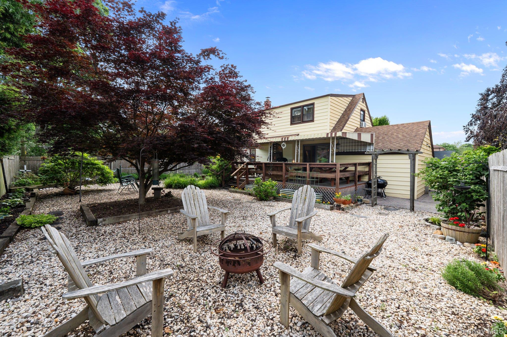 38 Hillvale Road Albertson, NY 11507 - Photo 28 of 30