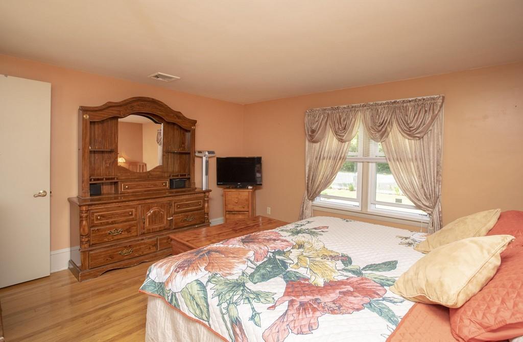 241 Alden Road Fairhaven, MA 02719 - Photo 24 of 41