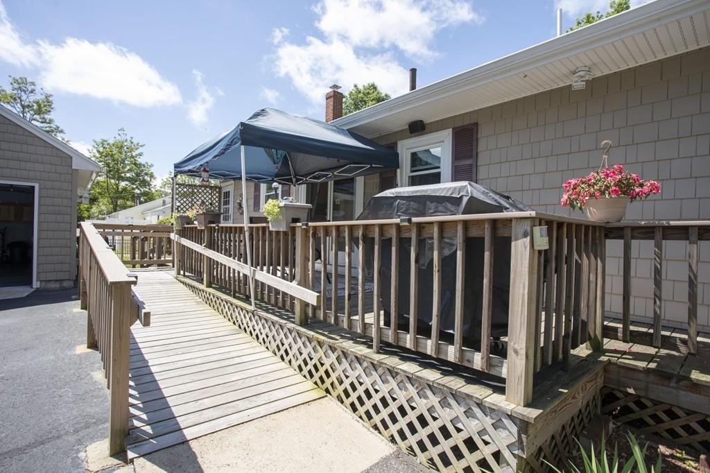 241 Alden Road Fairhaven, MA 02719 - Photo 32 of 41