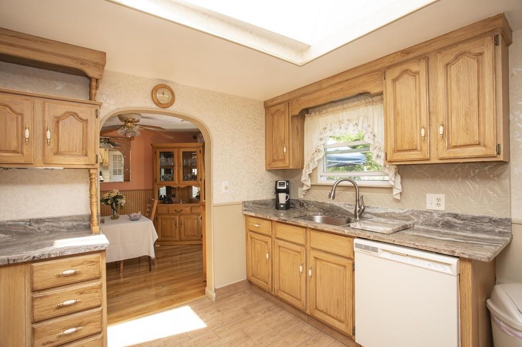 241 Alden Road Fairhaven, MA 02719 - Photo 9 of 41