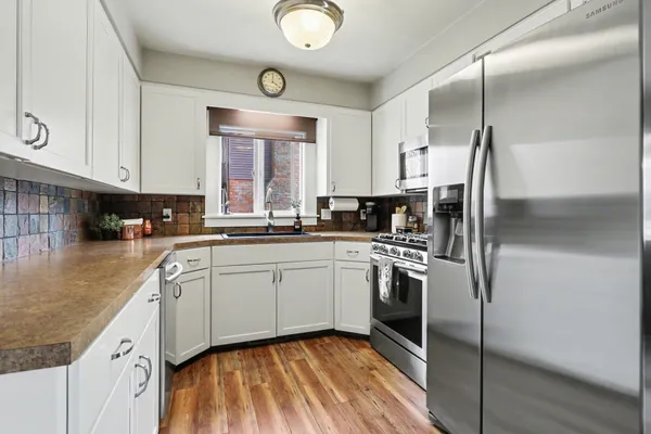 $419,900 | 8270 Birchwood Avenue, Jenison, MI 49428