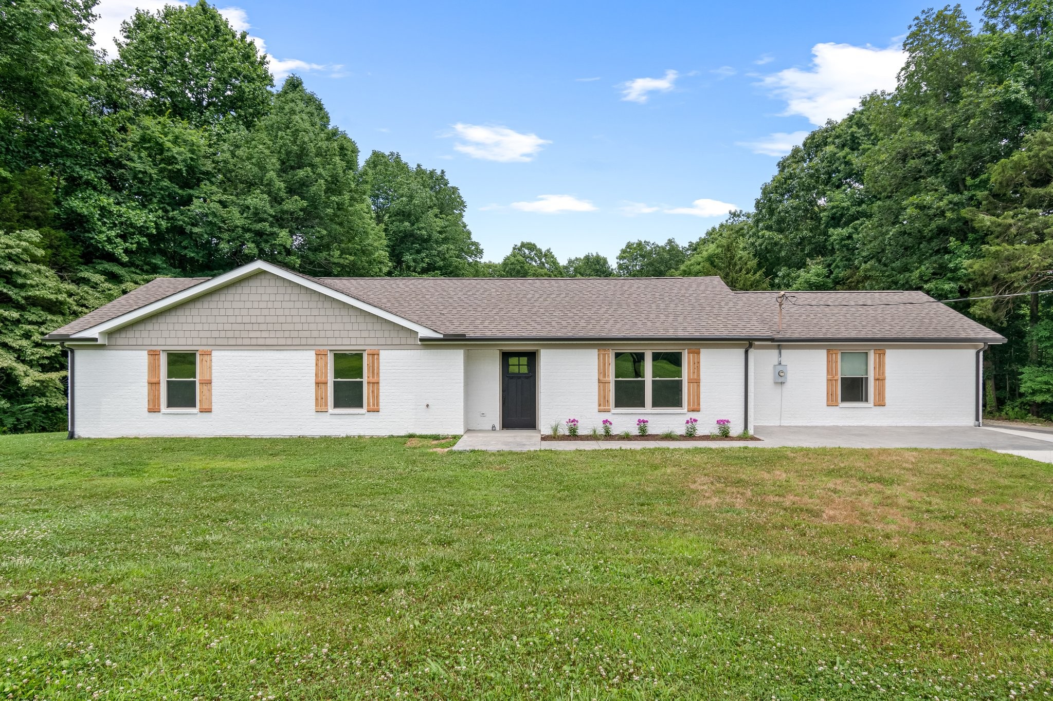 136 Pack Annex Road White Bluff, TN 37187 - Photo 1 of 64 Gallery Image 1