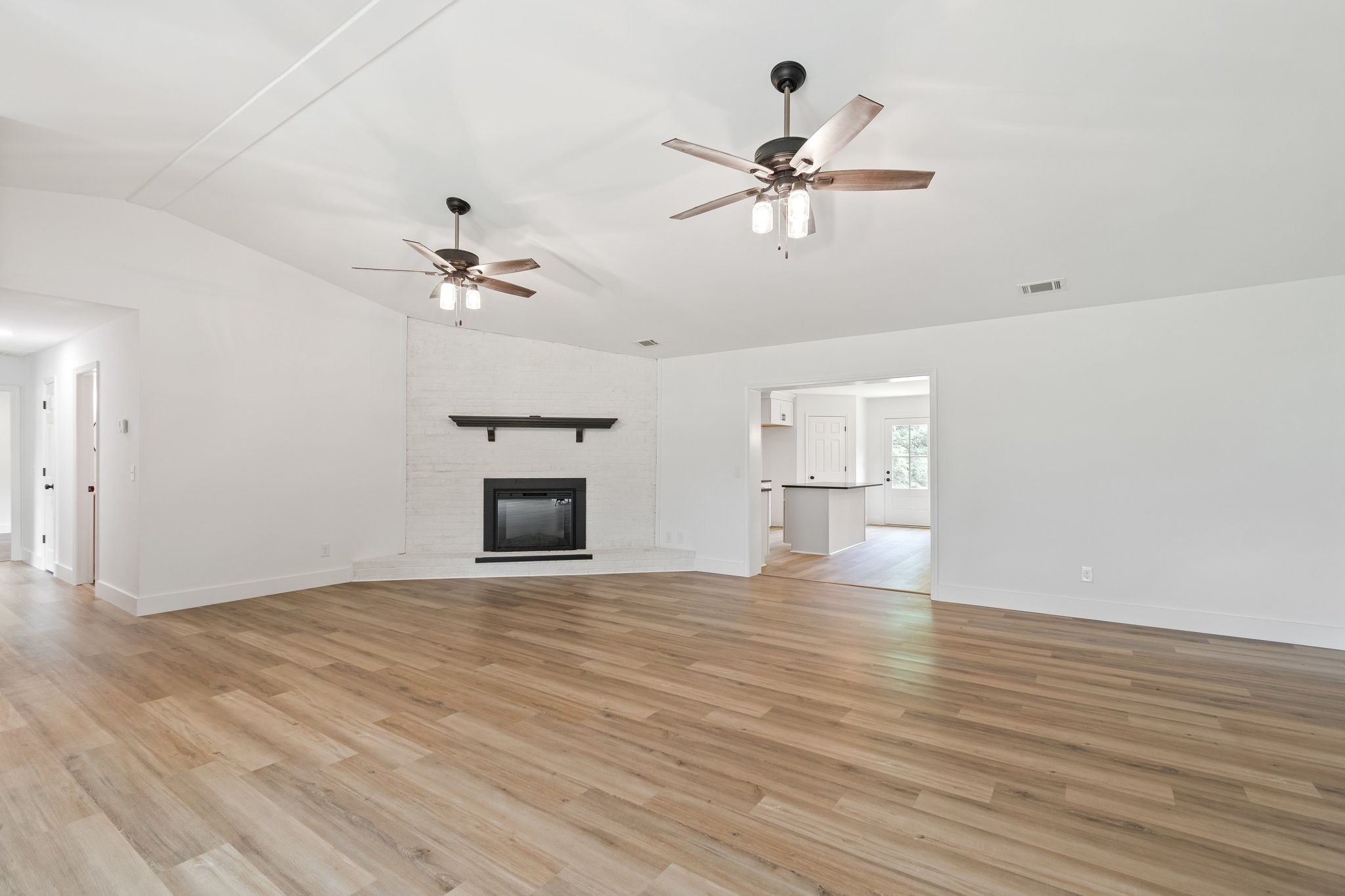 136 Pack Annex Road White Bluff, TN 37187 - Photo 12 of 64 Gallery Image 12