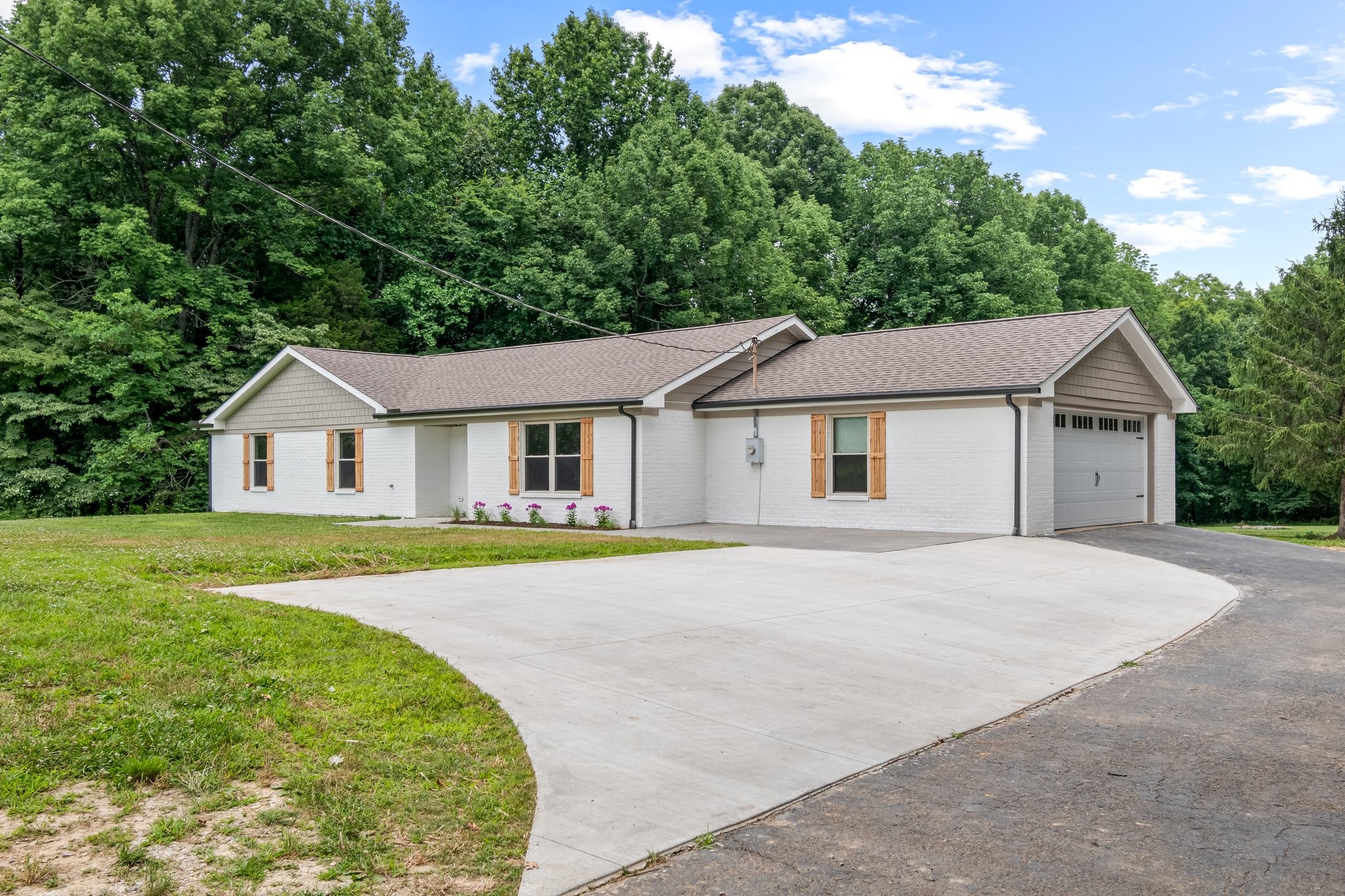 136 Pack Annex Road White Bluff, TN 37187 - Photo 4 of 64 Gallery Image 4