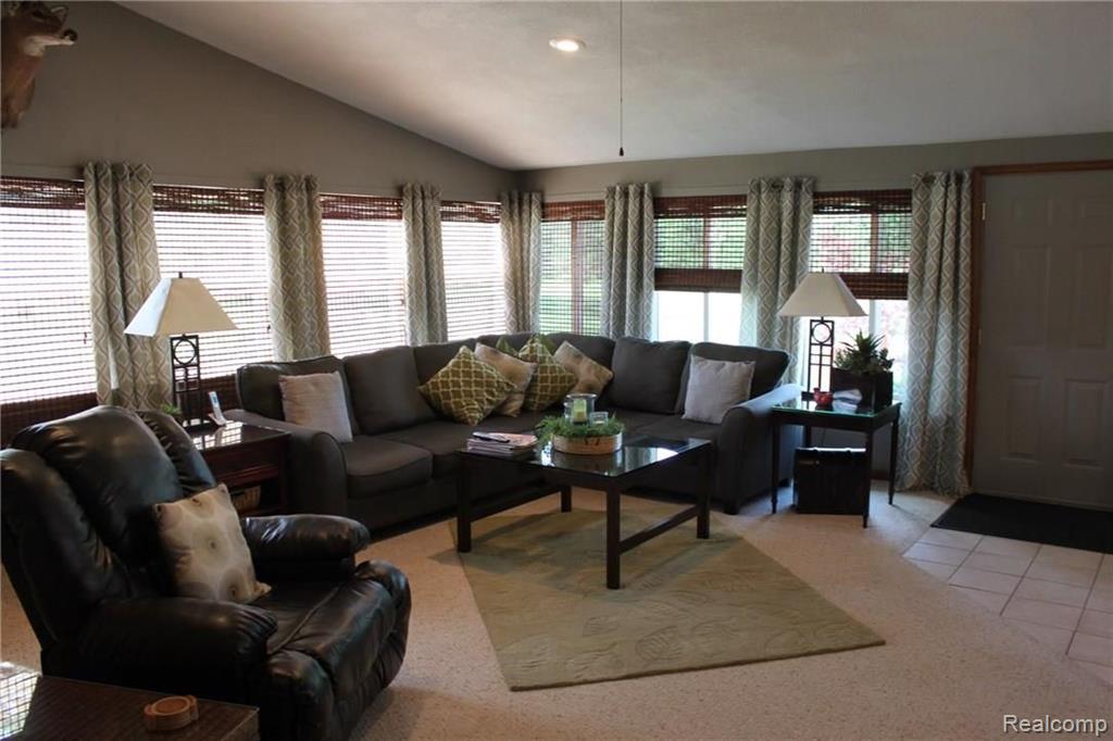 3187 North Custer Road Monroe, MI 48162 - Photo 12 of 37 Gallery Image 12